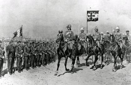 1900年入侵清朝的八国联军当时的实力和现今实力相比如何呢？