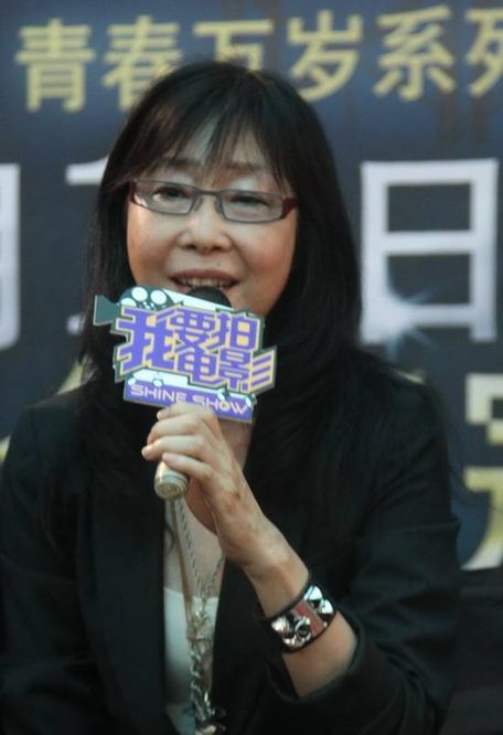 演艺圈成就斐然女导演，徐静蕾第八，李少红第二，许鞍华排第几？！