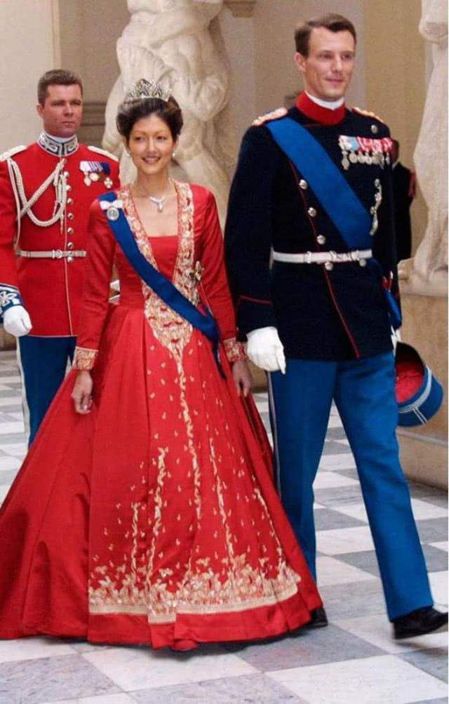 华裔王妃文雅丽:31岁嫁入丹麦王室,40岁抛弃渣男王子,带两儿子改嫁