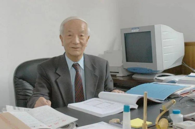 王希季，100岁生日快乐！