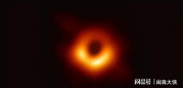 黑洞是活的？科学家发现黑洞的“心跳”，它在告诉人类什么信息？