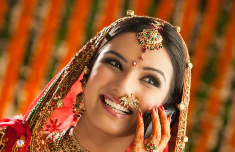 印度女子长相完美，为何中国男人都不愿娶？网友：有一点难以接受