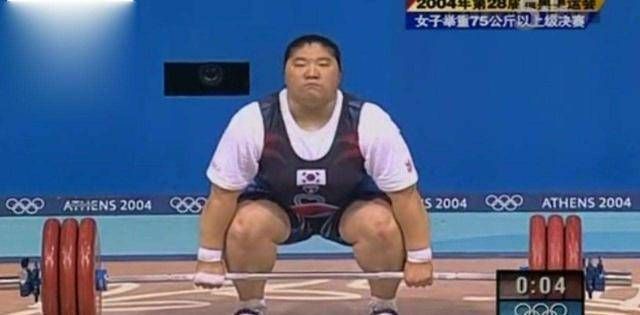 中国奥运冠军唐功红：举重太拼导致七窍流血，结婚6年依旧无子