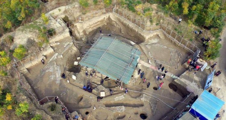 2016年，上海古寺发现神秘地宫，九层覆石镇压，藏有罕见水晶舍利