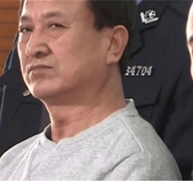 14年，内蒙古一男子总在山中鬼鬼祟祟，警方察觉不对：他是盗墓贼