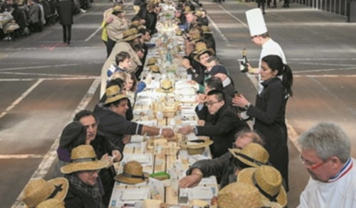 世界最长餐桌的记录