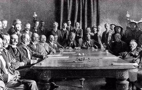 辛丑条约是哪一年签订的 辛丑条约为什么没有割地