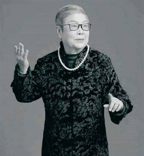 著名老旦表演艺术家李鸣岩去世 享年87岁
