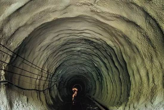 厄瓜多尔隧道骗局是怎么回事 厄瓜多尔古老地下隧道辟谣了吗