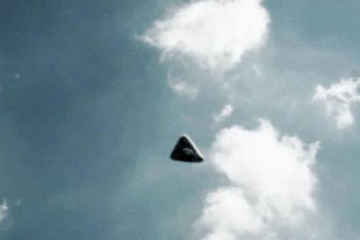 北约舰队ufo是怎么回事?揭秘1952年UFO干扰北约演习