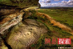 [图文]英国发现神秘而美丽的岩石雕刻“艺术”