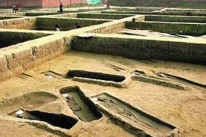 河南发现古墓群 古墓100座占地5千平方米