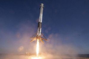 美国“猎鹰9”第30次成功回收，SpaceX首次西海岸陆上回收