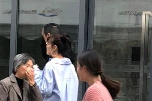 张雨绮与袁巴元被曝携手逛街 知情人：女方未搬离思南公馆