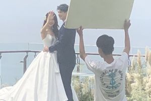 白高兴了！郭品超黄一琳的“婚纱照”原来只是在拍杂志