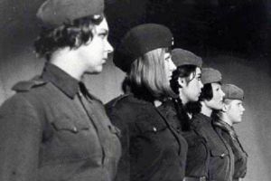 德国战败后，五十万女兵去哪了？尸骨无存！