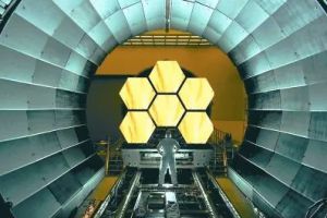 黄金望远镜”花费将超百亿美元 预计2021年升空