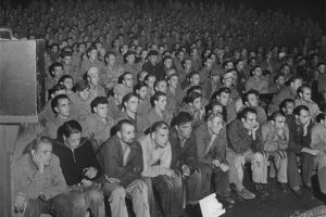二战时期，看美军如何对待纳粹俘虏