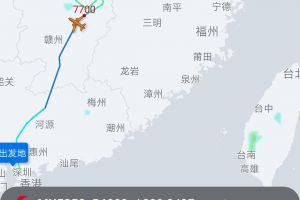 东航航班从万米高空迅速降至3000米，目前已平安备降南昌