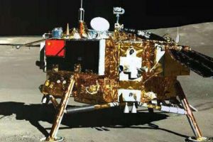 嫦娥四号被外星人警告 院长收到信件阻止探索月球（外国阴谋）