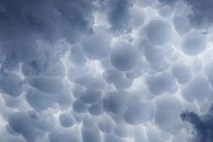 世界上最奇怪的云：奇特的自然現象(比較罕見的奇觀)