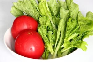 白菜能和西红柿一起吃吗，能（同食可以预防癌症）