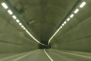 中國時空隧道真實事件：貴州隧道能讓時間倒流（謠言）