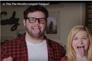 世界上最長的舌頭 竟然能舔到自己的眼睛（美國女孩）